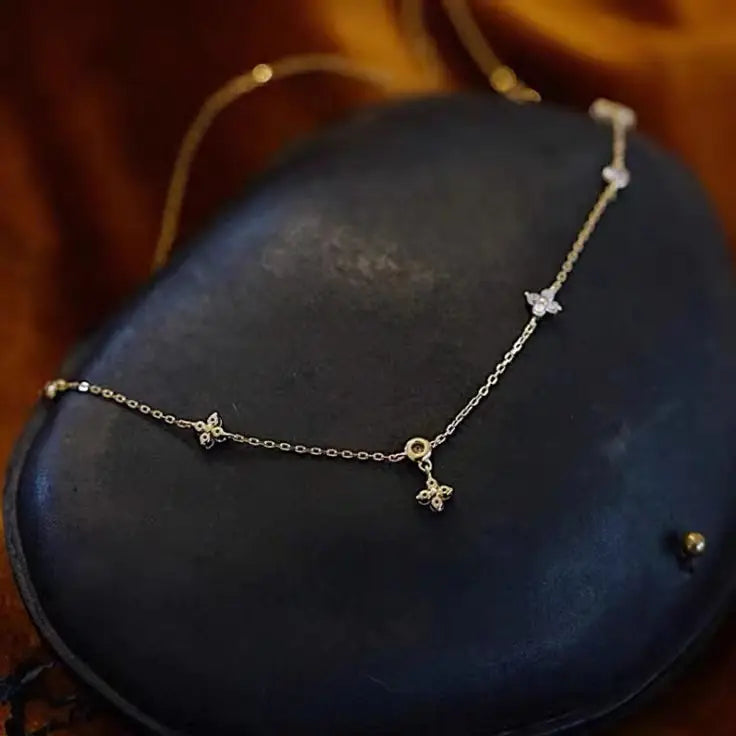 Four-leaf Clover & Round Shape Chain Necklace for Wome
