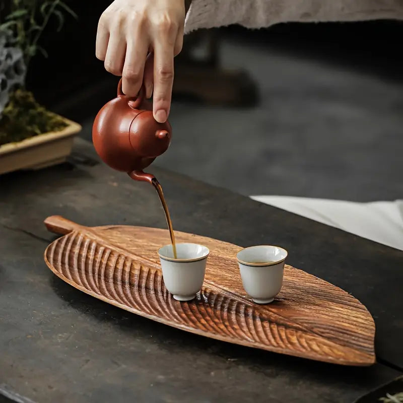 Wooden Leaf-Shaped Tray – Breakfast, Sushi & Dessert Plate for Kitchen or Hotel