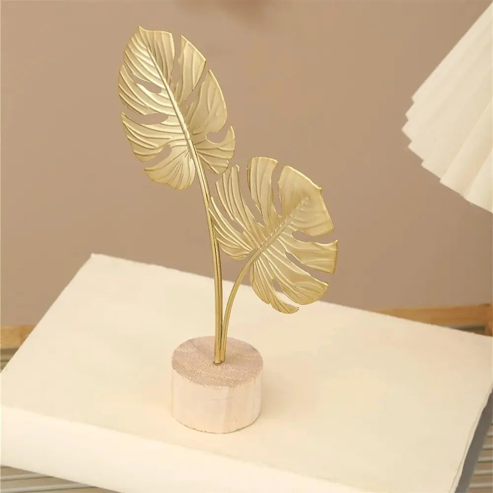 Elegant Metal Tree Leaf Art Decor