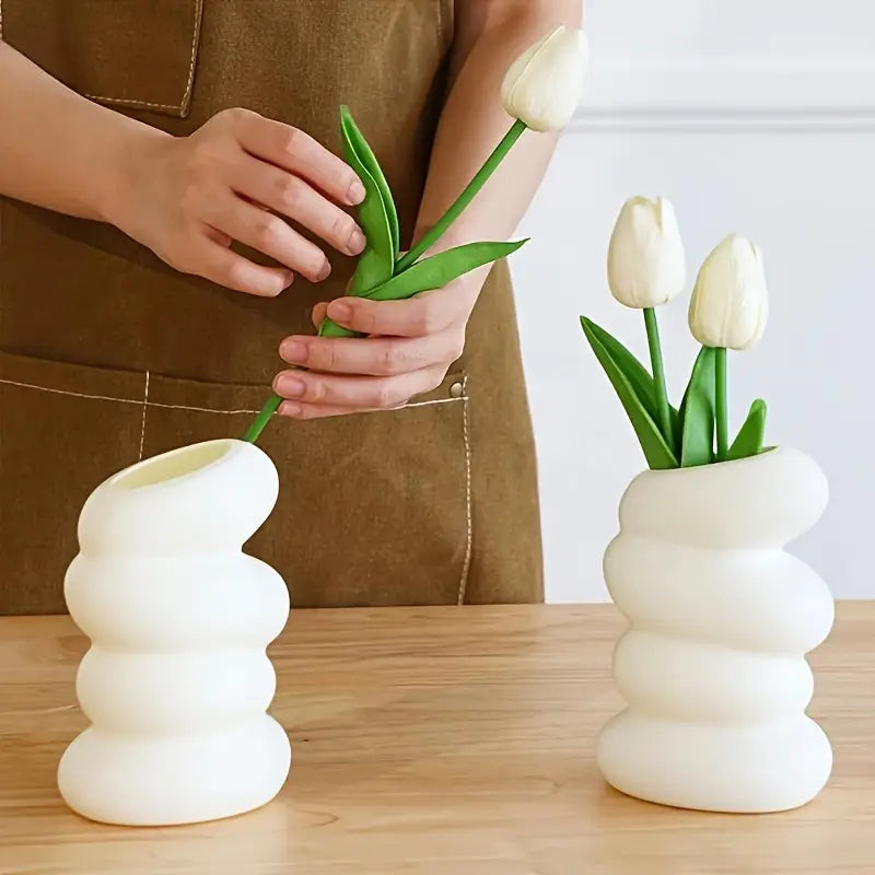 1pc Chic Spiral White Vase - Nordic-Inspired