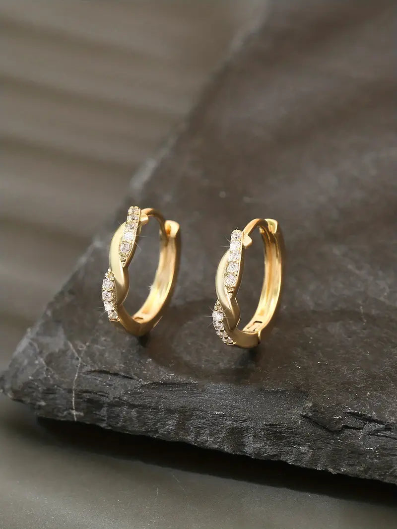 Boucles d'oreilles créoles torsadées délicates – Créoles élégantes et ornées pour les rendez-vous et les fêtes
