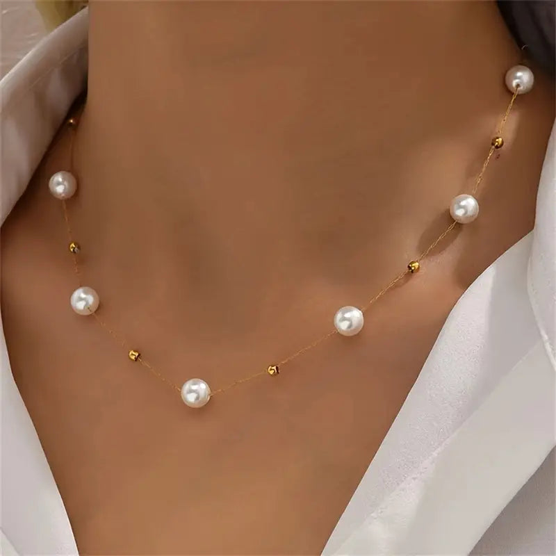 Elegant Imitation Pearl Beads Necklace - Zinc Alloy with Baroque Design