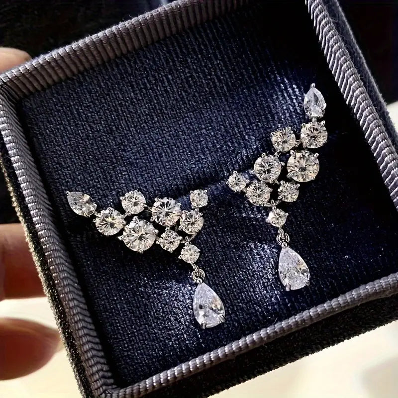 1 Pair Small And Delicate Women's Zirconia Earrings