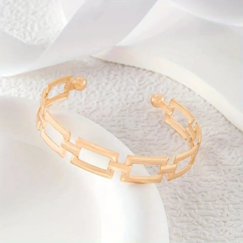 Luxury Hollow Square Chain Open Bangle – Classic Alloy Jewelry Gift for Women