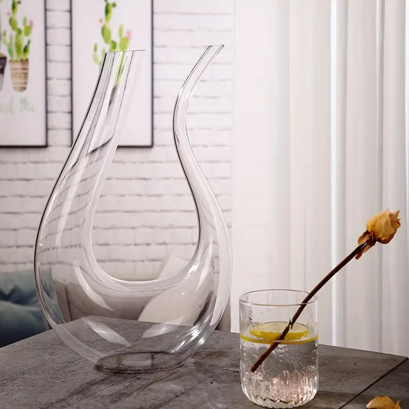 Elegant Crystal Glass Wine Decanter - U-Shaped Harp Design
