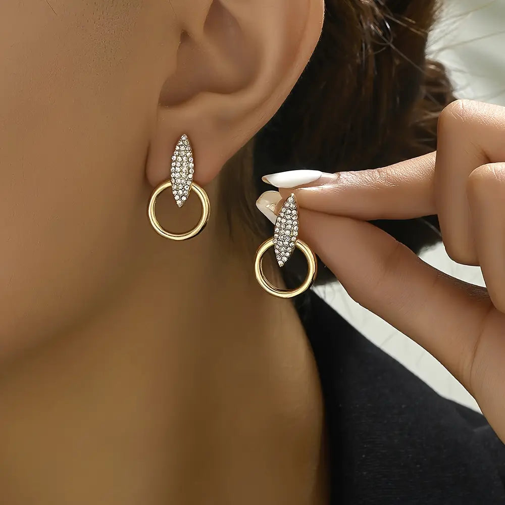 Hollow Circle Leaf Design Shiny Rhinestone Inlaid Dangle Earrings