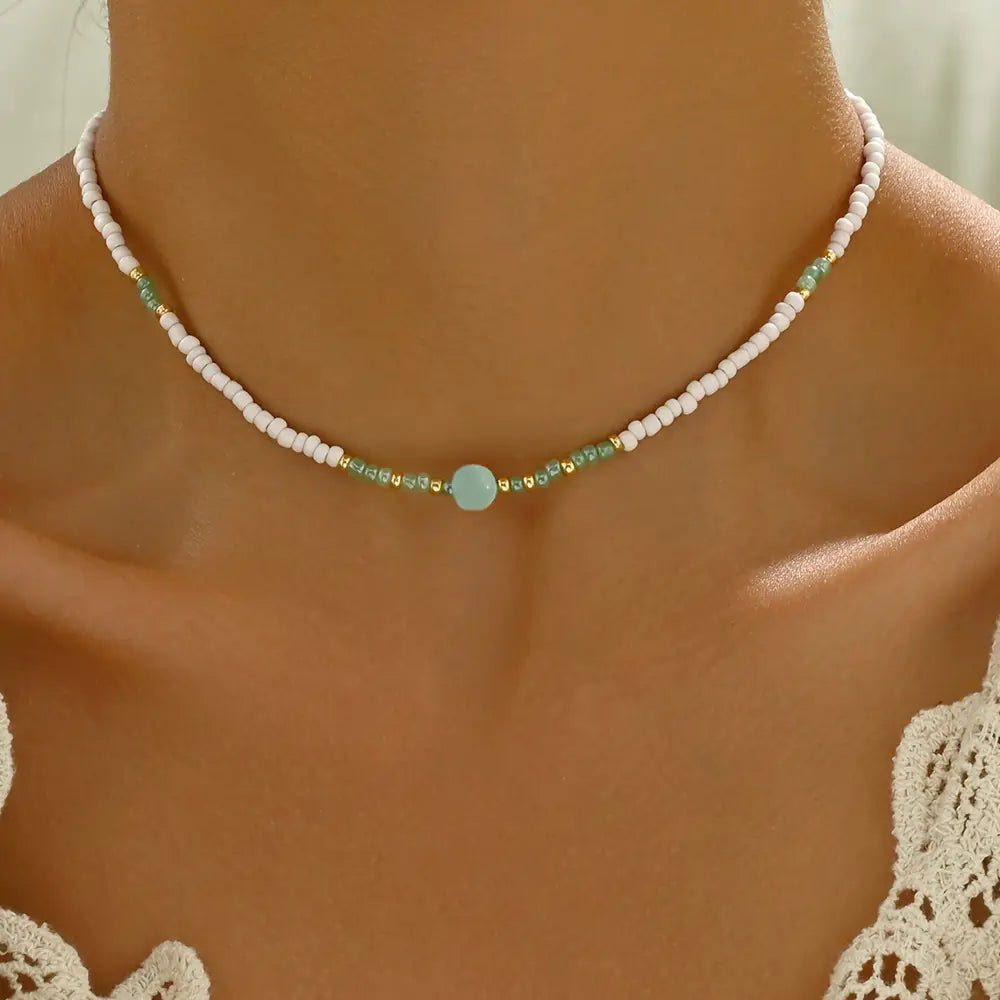 Elegant Glass Bead Necklace for Women, Simple Classic Style, Choker Length