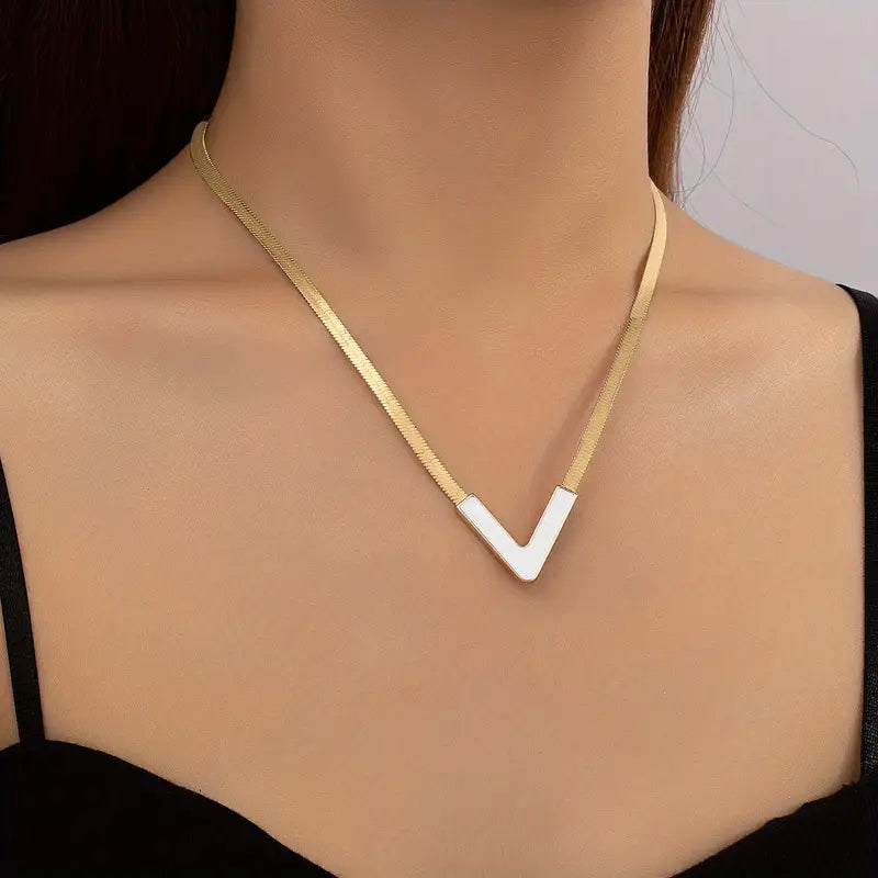 18K Gold Plated V-Shaped Pendant Necklace – Stylish Jewelry Gift for Women