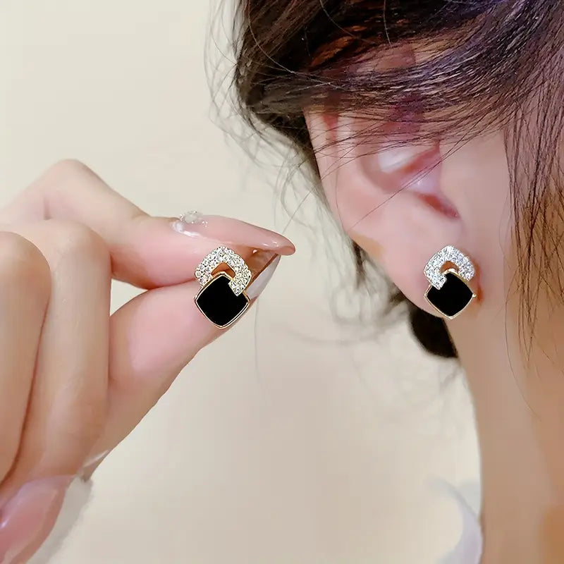 Boucles d'oreilles à tige en strass – Bijoux élégants en alliage pour femmes, tenues décontractées et de loisirs