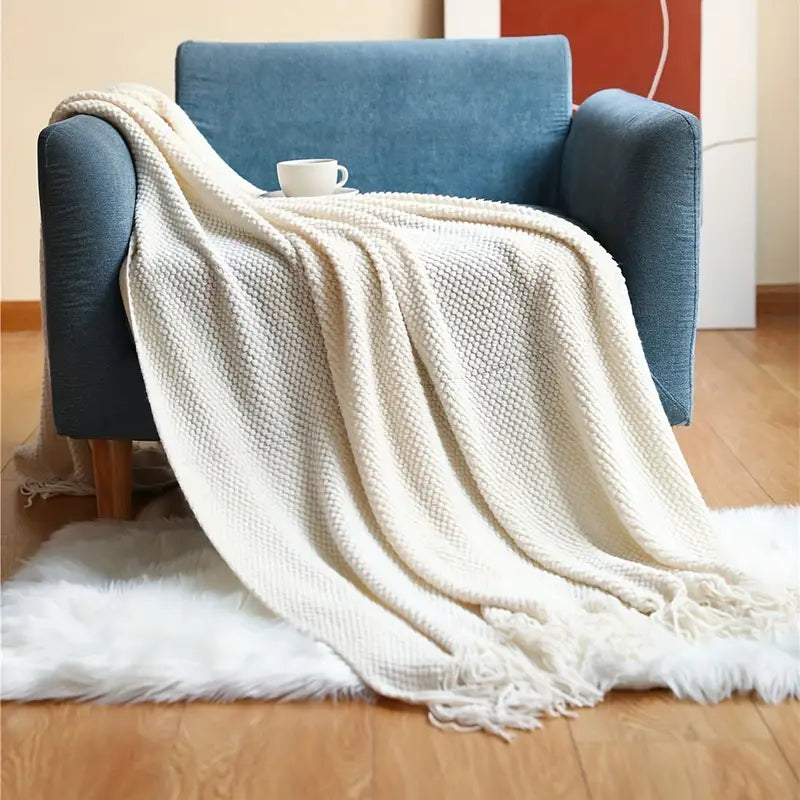 Knitted Throw Blanket with Tassels - Lightweight Bubble Texture