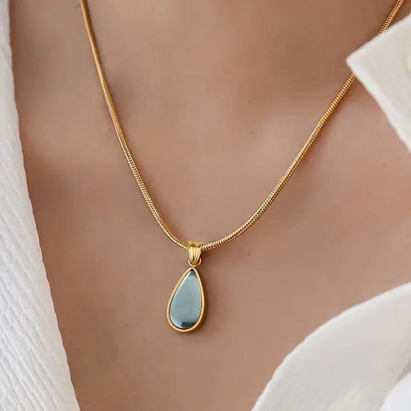18K Gold Water Drop Necklace - Vintage Pendant Jewelry