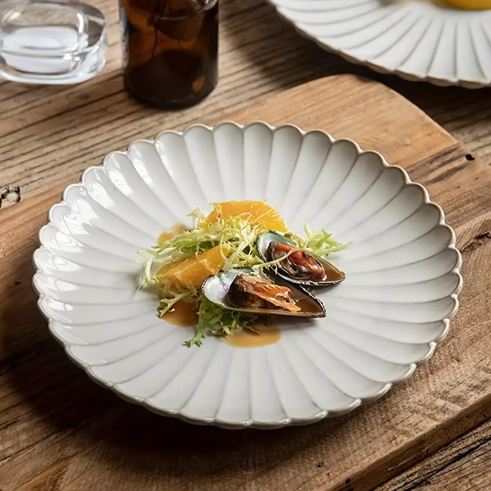 1 assiette en céramique à bord de coquille en relief