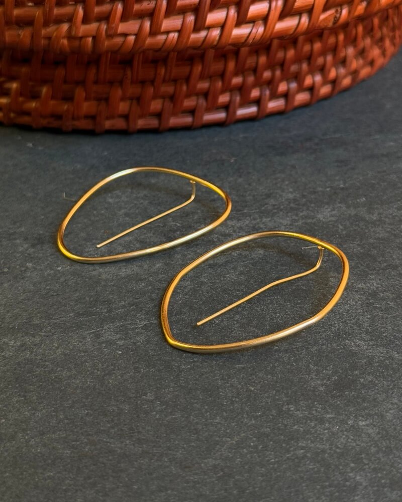 Na-gyen Tongpa nyi | Emptiness Earrings – Gold