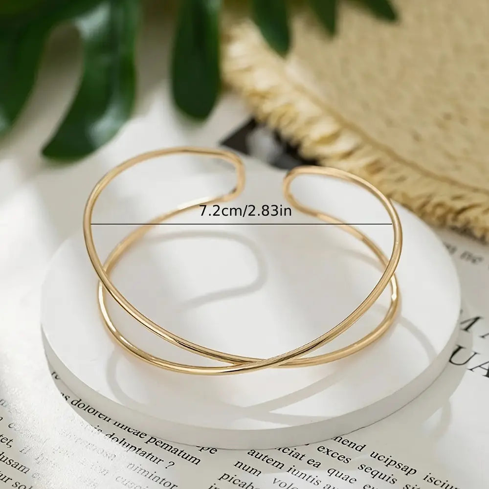 Ensemble de manchettes multi-lignes chic aux tons dorés