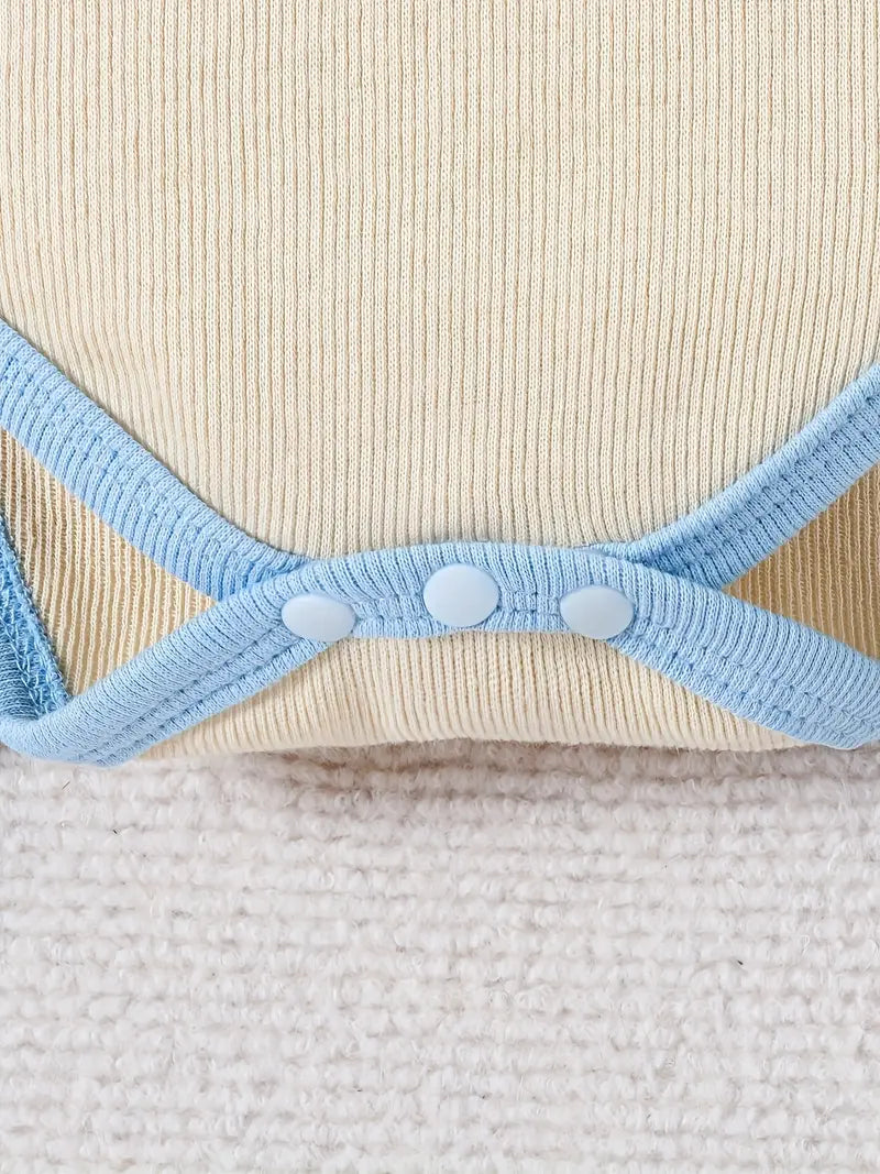 Schattige gebreide set met cartoonbeer voor babyjongens - 4-delige katoenen romper, broek, muts en sokken