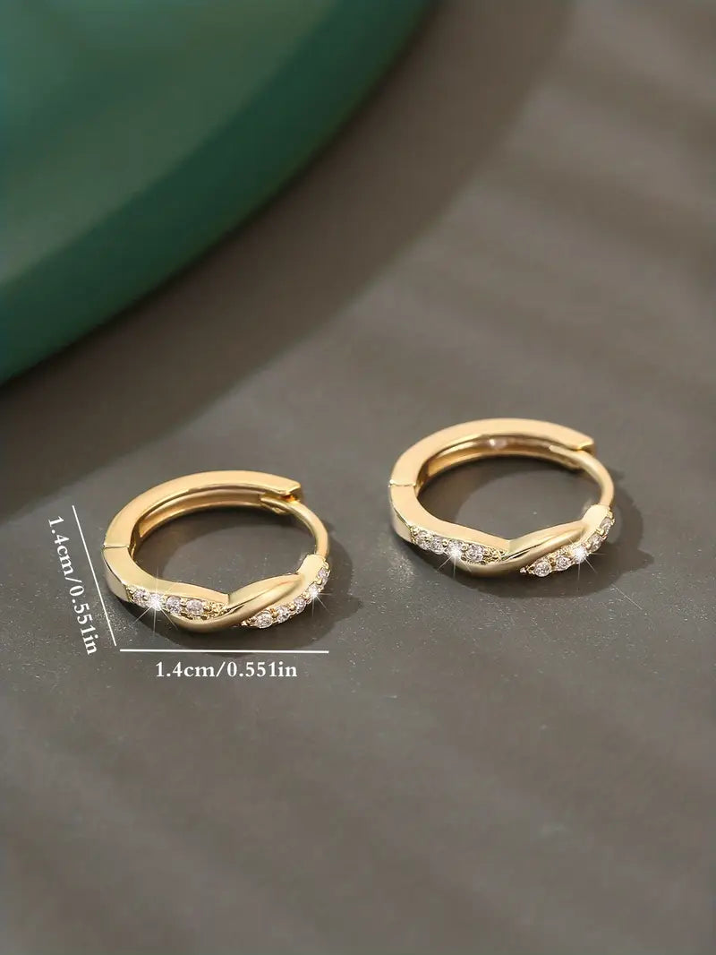 Boucles d'oreilles créoles torsadées délicates – Créoles élégantes et ornées pour les rendez-vous et les fêtes