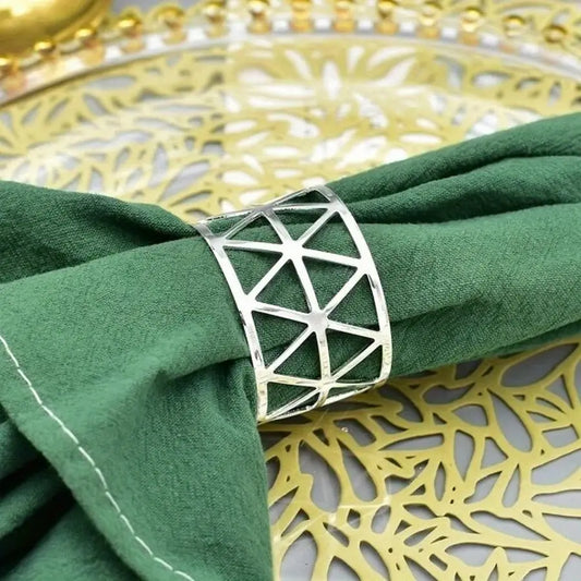 Lot de 6 ronds de serviette creux triangulaires de couleur dorée