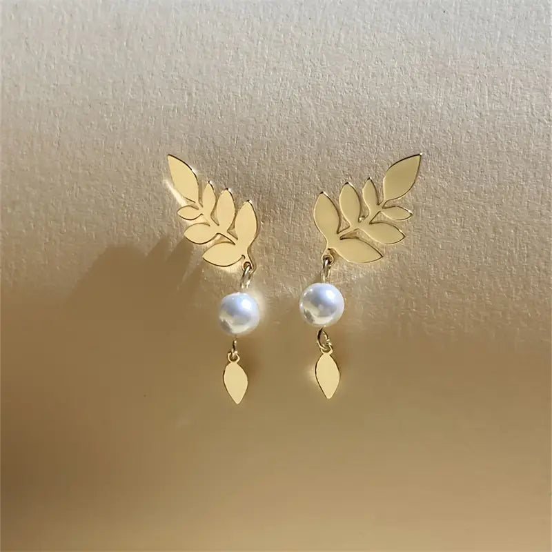 Exquisite Golden Leaf Faux Pearl Decor Dangle Earrings