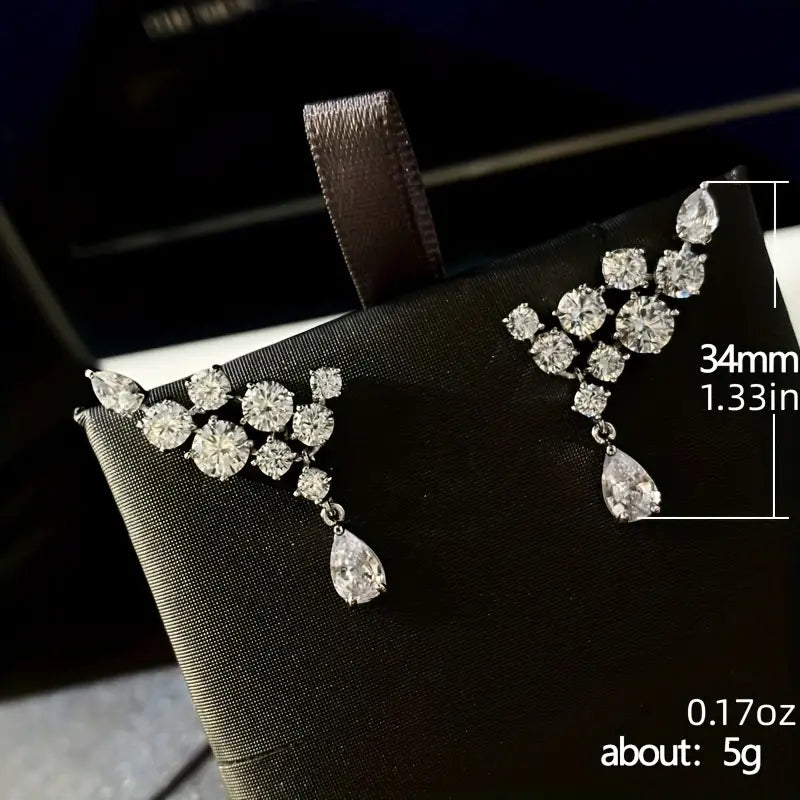 1 Pair Small And Delicate Women's Zirconia Earrings