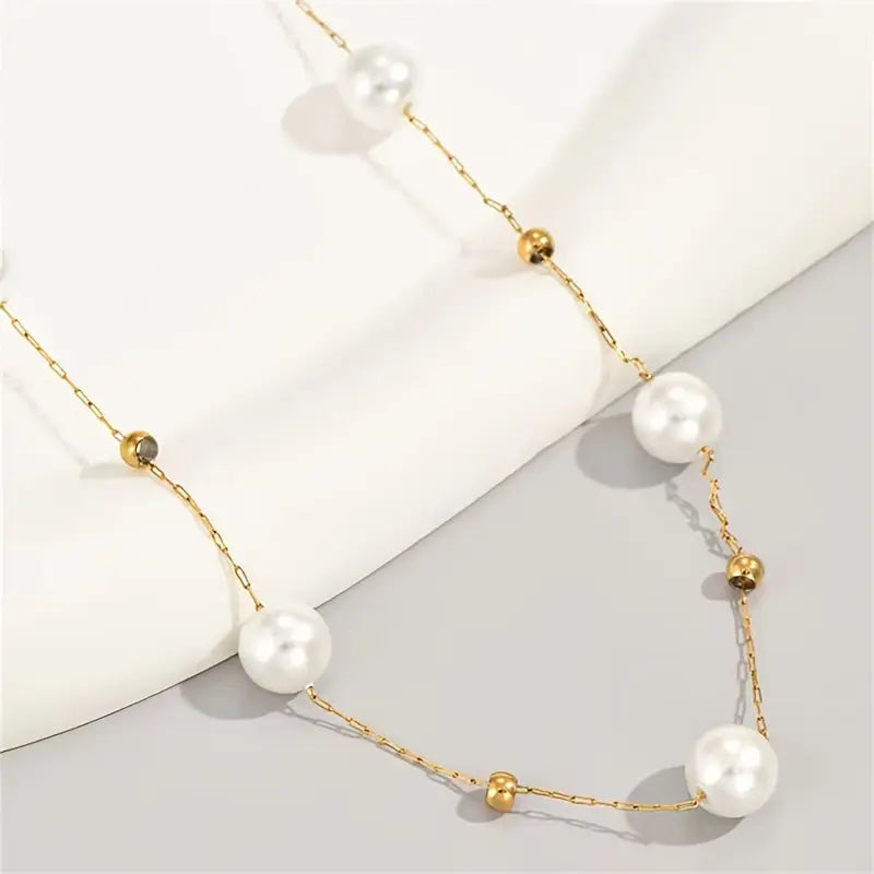 Elegant Imitation Pearl Beads Necklace - Zinc Alloy with Baroque Design