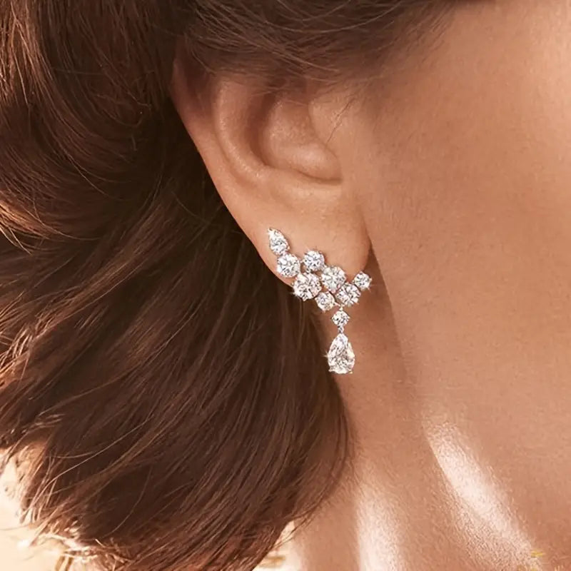 1 Pair Small And Delicate Women's Zirconia Earrings