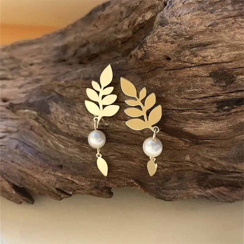 Exquisite Golden Leaf Faux Pearl Decor Dangle Earrings