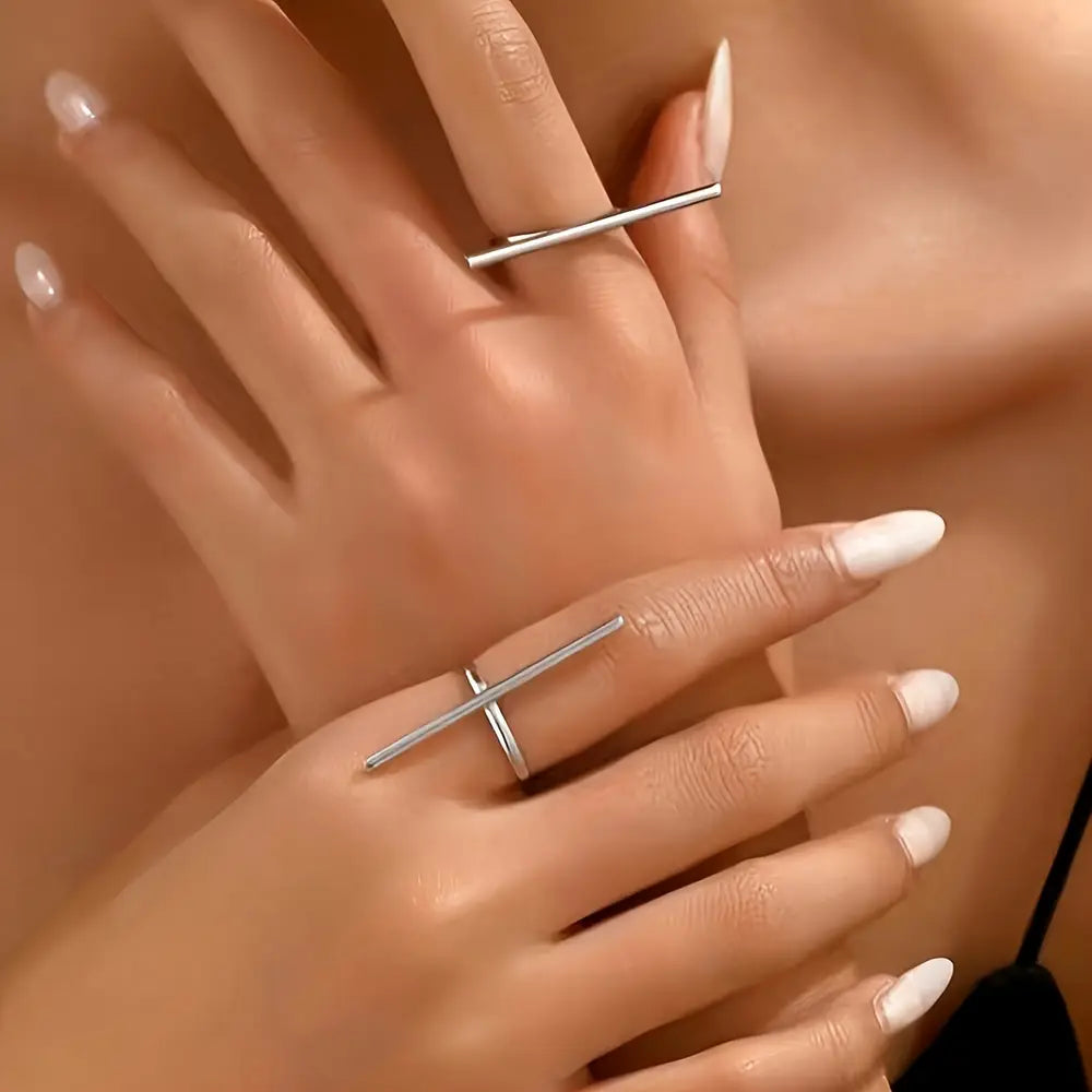 A Set Simple Geometric Cross Line Ring Set