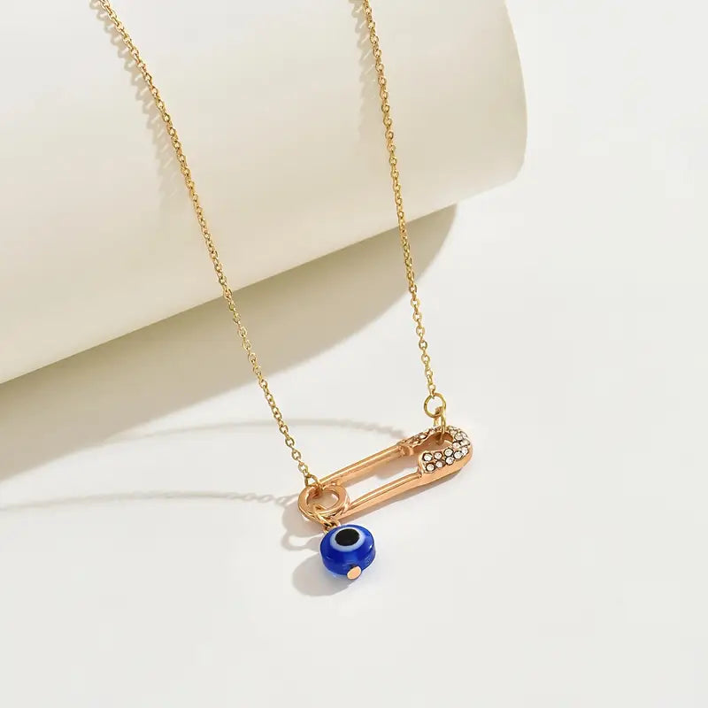 18K Gold Geometric Rhinestone Pendant Necklace