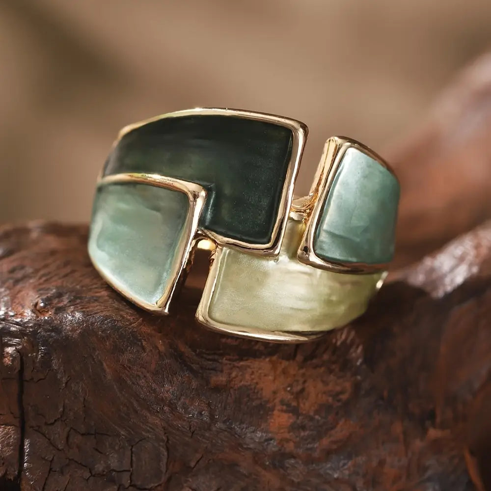 Elegant French-Inspired Vintage Enamel Geometric Ring for Women