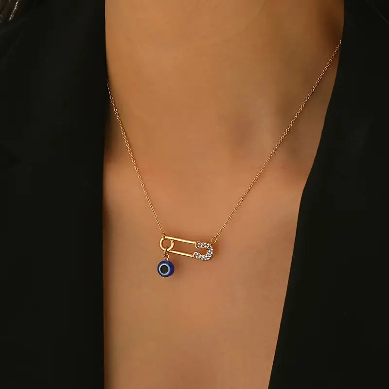 18K Gold Geometric Rhinestone Pendant Necklace