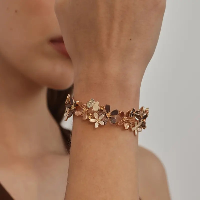 18K Gold Floral Stretch Bracelet - Women's Party Jewelry