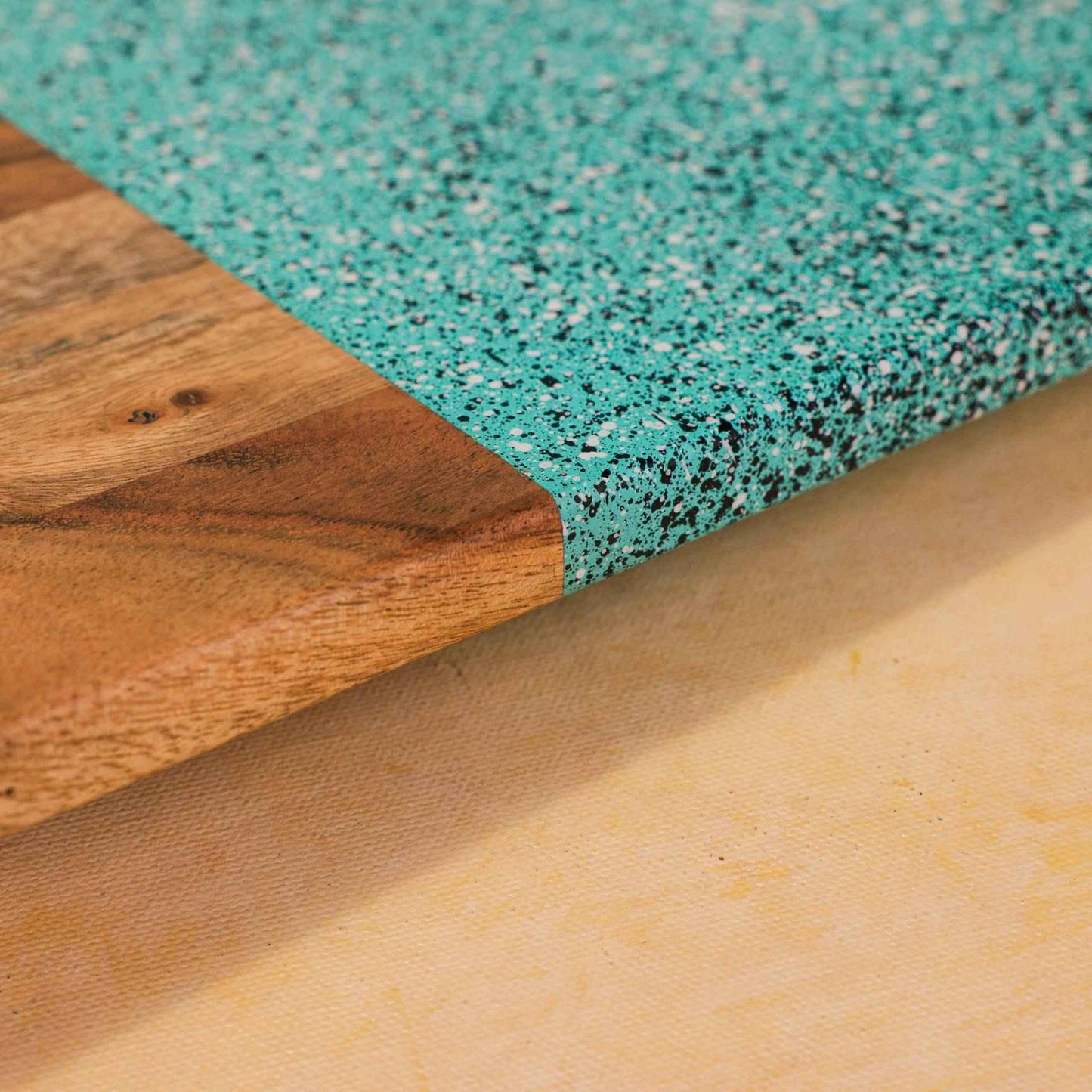AquaDeck Serving Board – Acacia Wood Platter – Aqua-Spot Texture – 46x28 cm