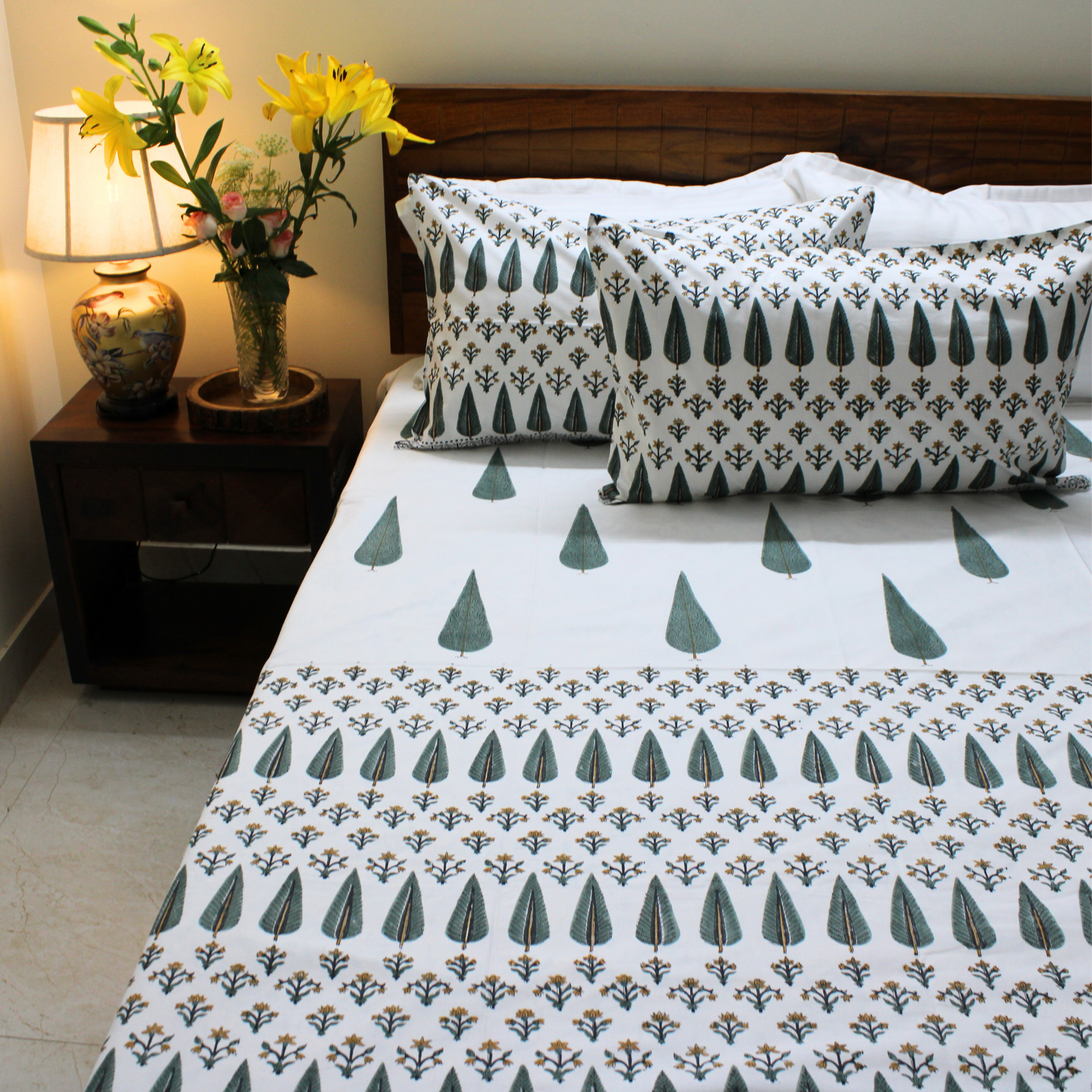 Bedsheet | Cotton Handblock Blooming Garden | Set of 3 Pc