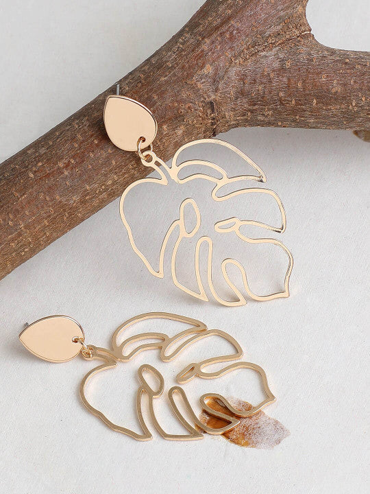 Classic Hoop Earrings – Fashion Accessories – Gold-Plated Finish – Retail-Ready Pairs
