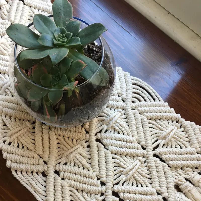 1pc Bohemian Macrame Placemat with Tassel Edges