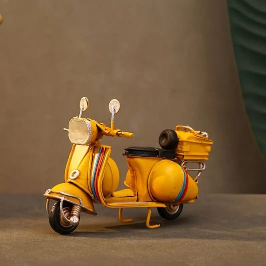 Retro Motorcycle Model Decor - Vintage Style Photography Prop