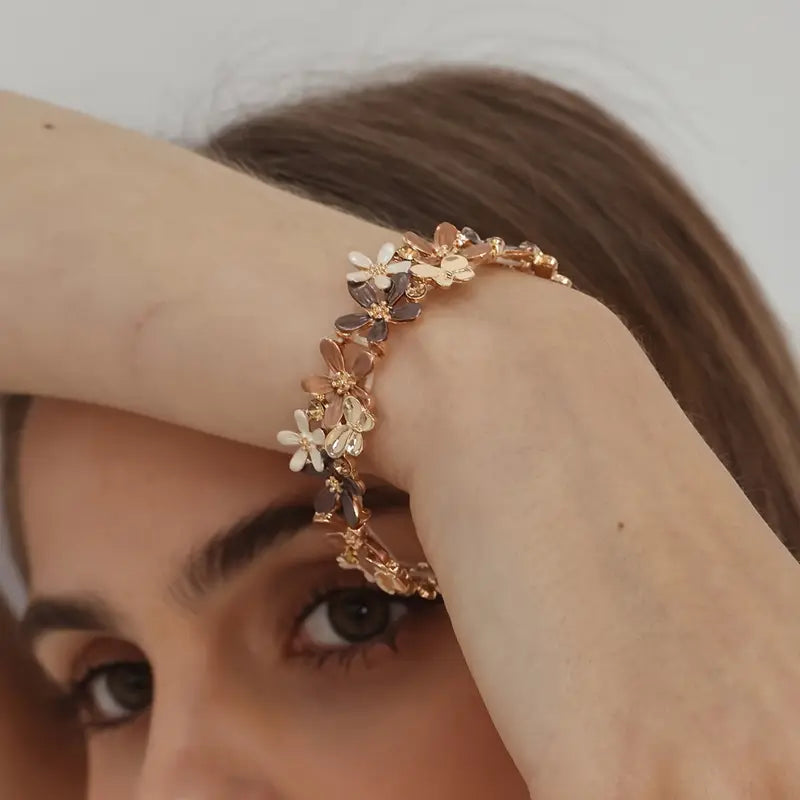 18K Gold Floral Stretch Bracelet - Women's Party Jewelry