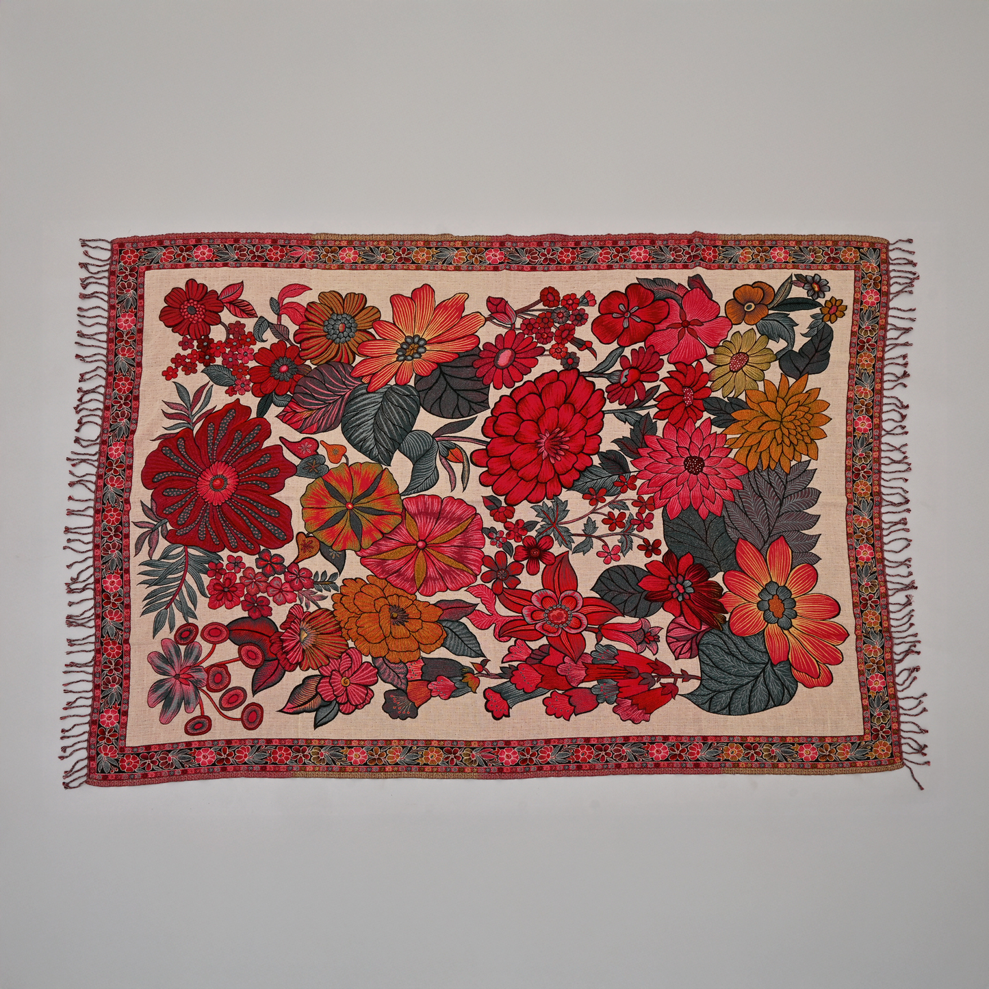 The Scarlet Garden Throw 125cm x 175cm