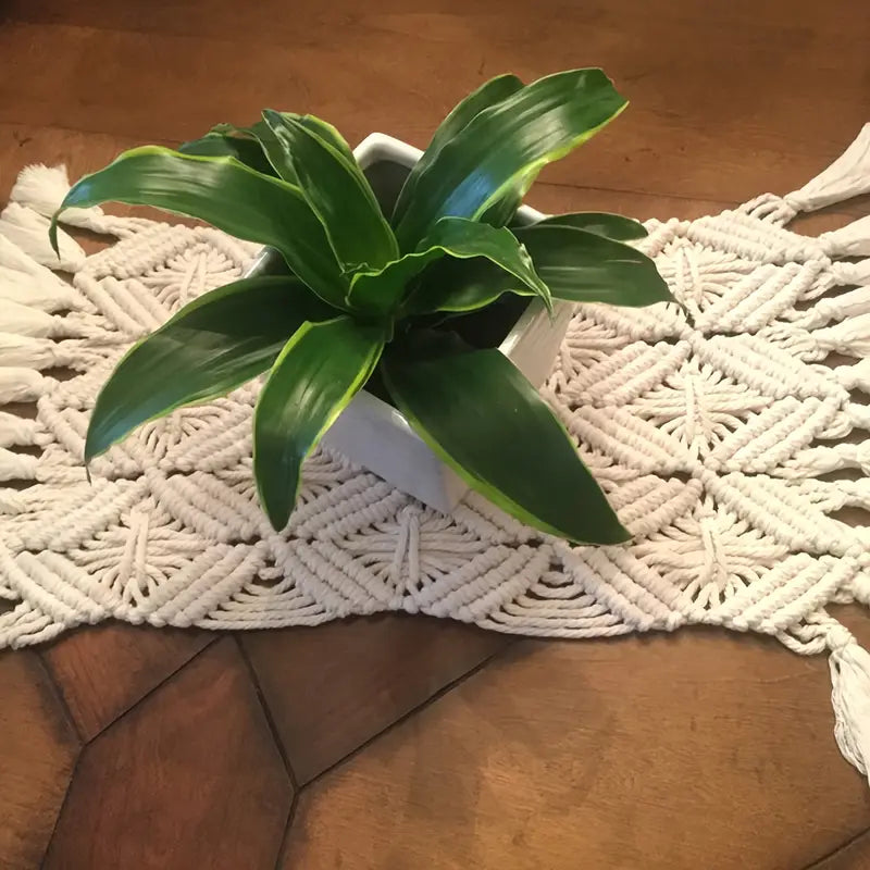 1pc Bohemian Macrame Placemat with Tassel Edges