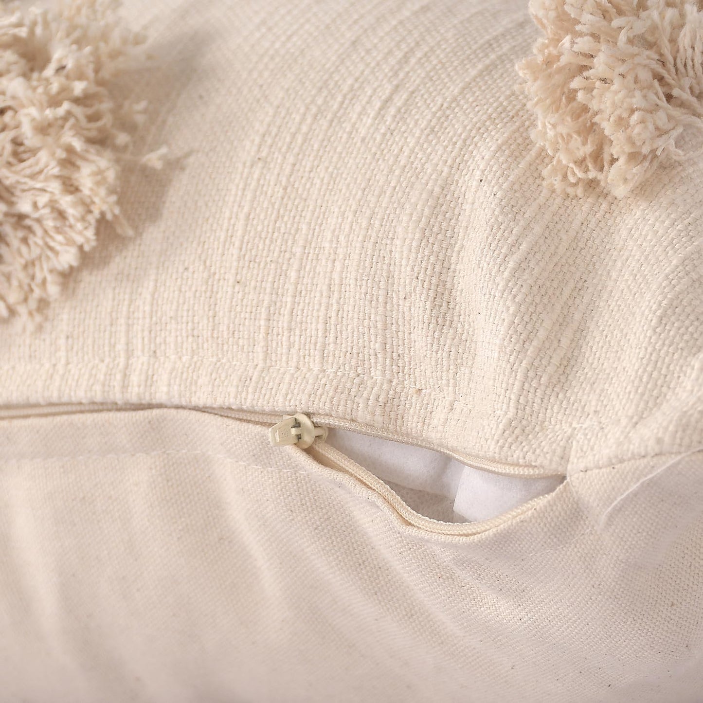 Wholesale Cushion Cover – Tufted Pom-Pom 100% Cotton – 45x45 cm (2-Pack)