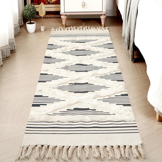 Hand Woven Cotton Rug – Black Zigzag Pattern – 2x5 ft (60x152 cm)