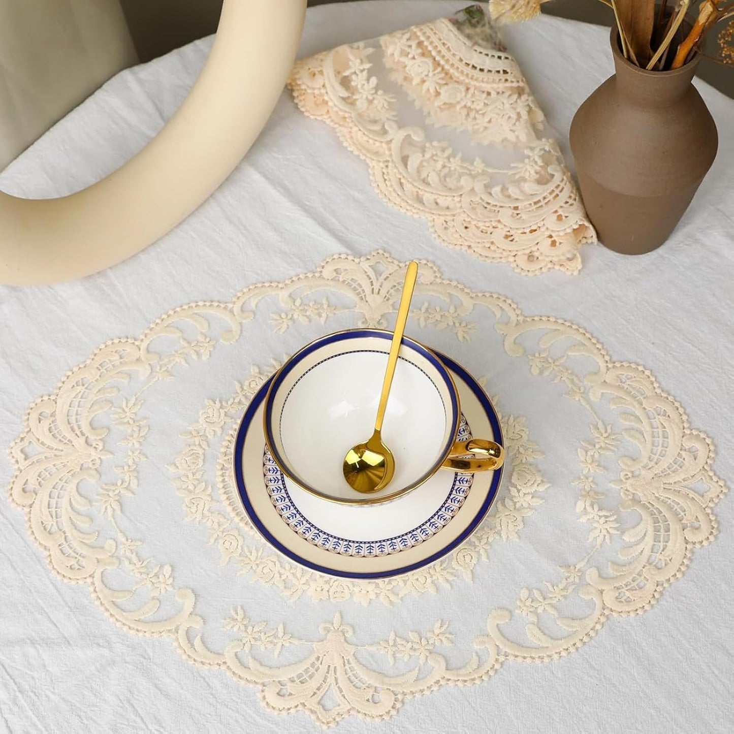 Table Mats – Embroidered Vintage Lace Cotton – 2 Pcs (42x30cm)