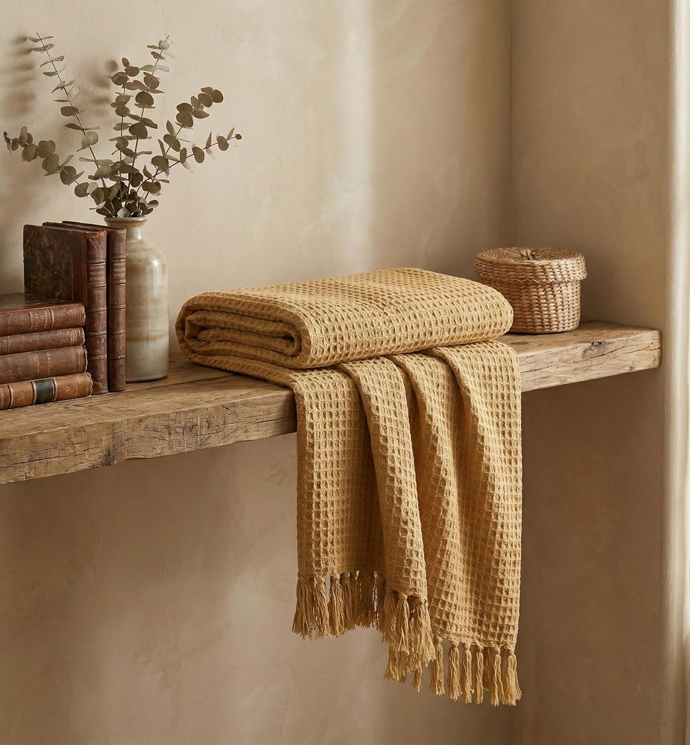 Waffle Knit Throw Blanket – Decorative Sofa Throw – Cotton Tassel Design – 127x152 cm Beige