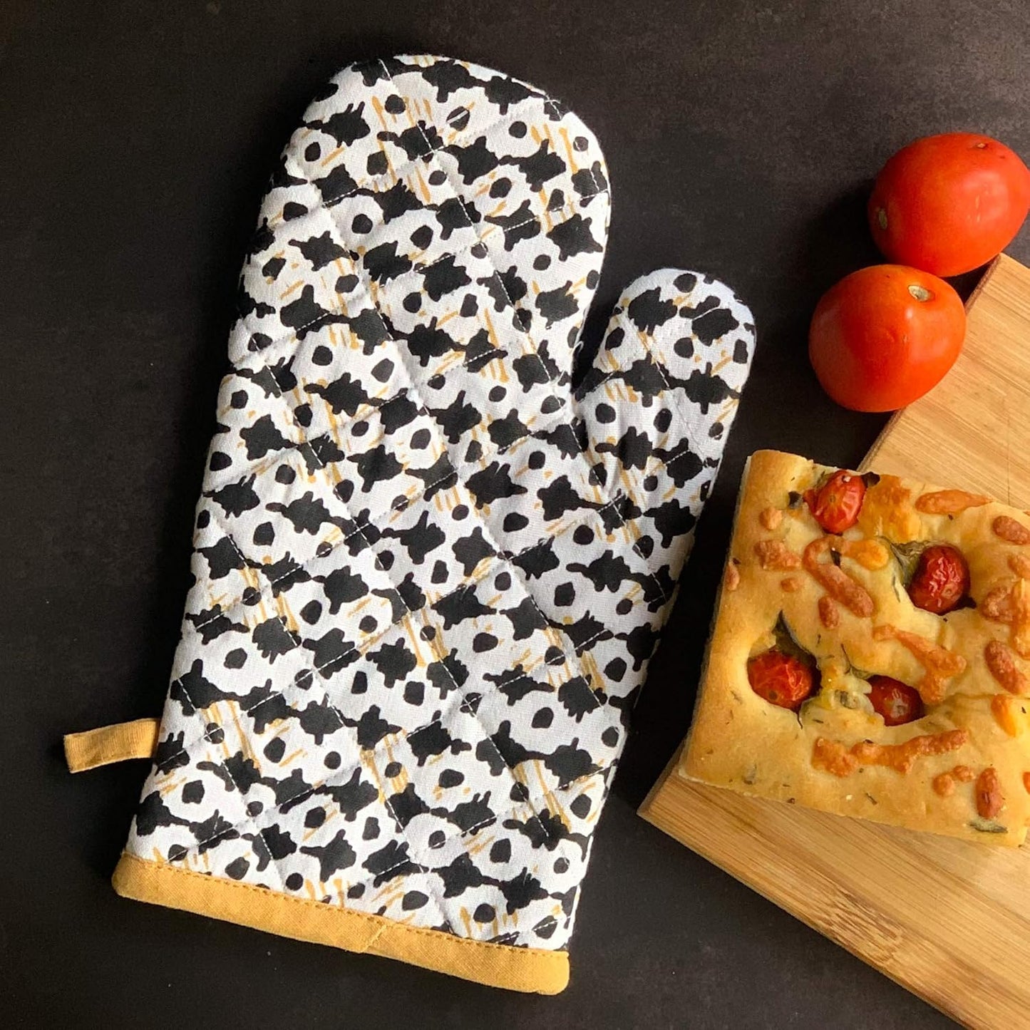 Organic Cotton Flower Print Oven Mitt Set – Kitchen Textiles – Durable 2-Piece Pack