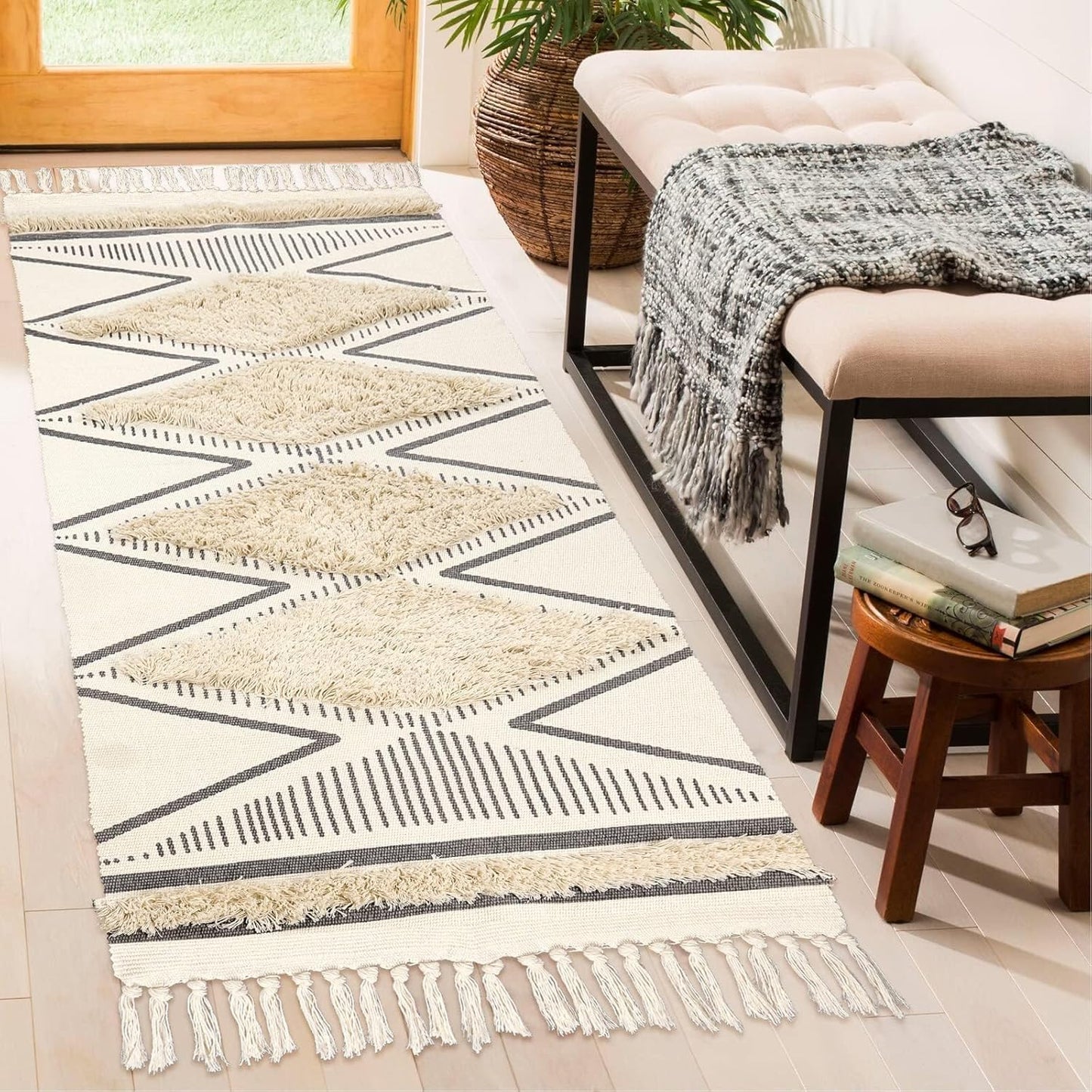 Hand Woven Cotton Runner Rug – Natural Fiber – 2x5 ft (60x152 cm) – White Triangle