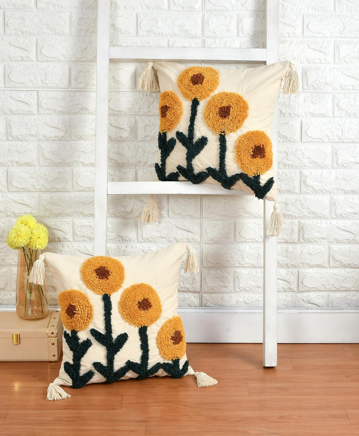 Cotton Tufted Cushion Cover – 16x16 inch – Retail Home Decor