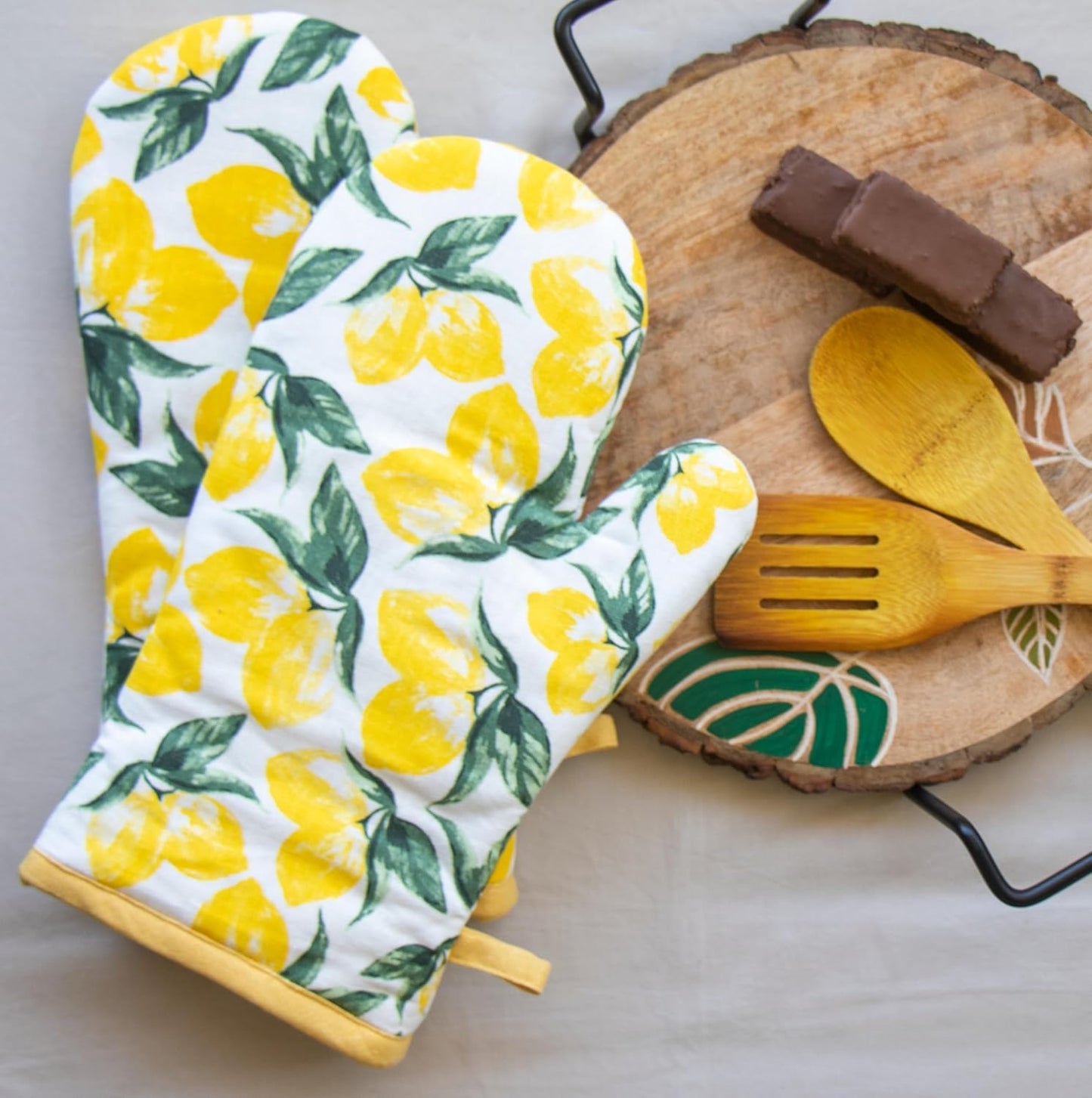 Lemon Print Apron, Mittens & Pot Holders Set – 100% Cotton – European Quality – 3-Piece