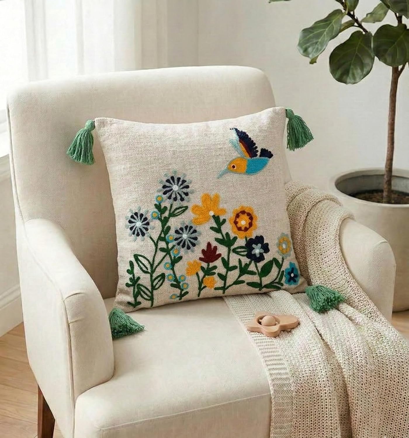 Handmade Embroidered Cushion Cover – Slub Cotton Pillow Case – Tasseled – 16x16 Inch (40x40 cm)