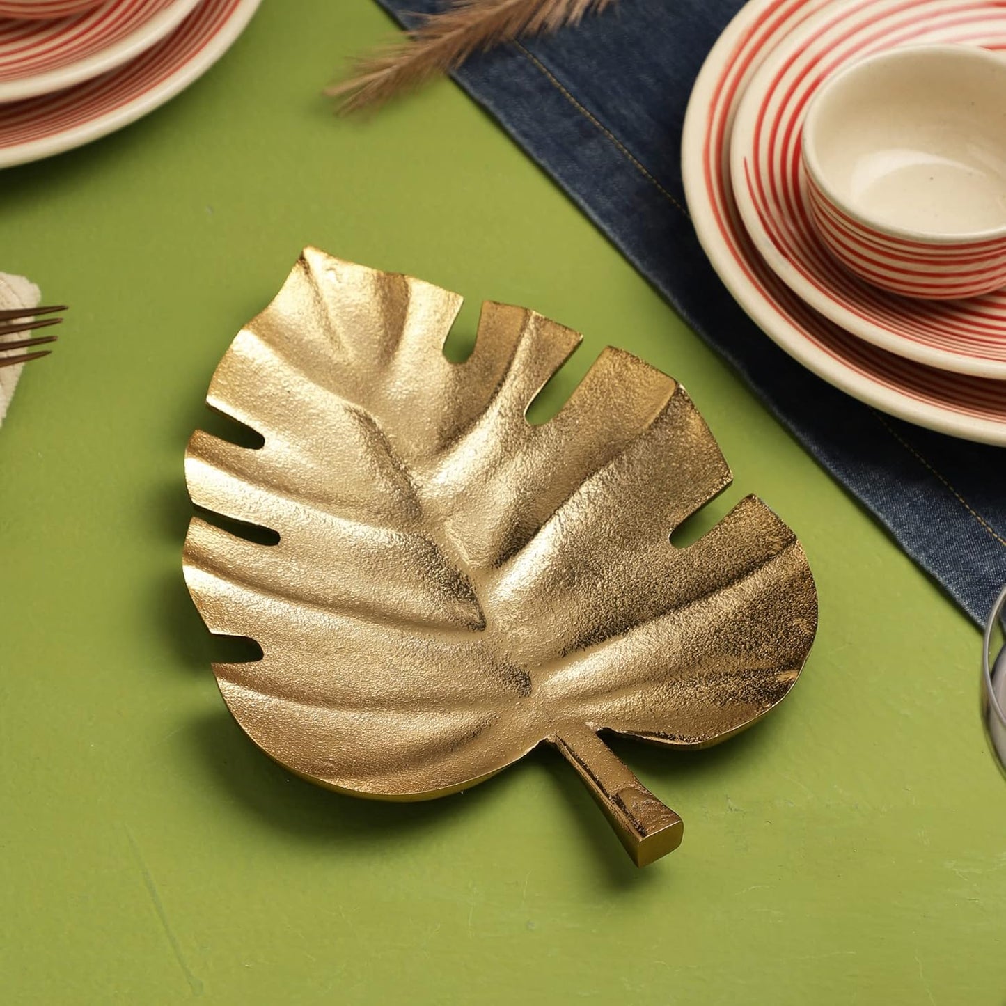 Gold Leaf Decorative Serving Tray – Modern Tabletop Platter – Metal Gold Finish – 10.5 Inch