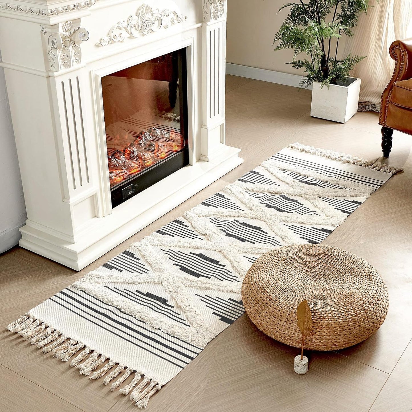 Hand Woven Cotton Rug – Black Zigzag Pattern – 2x5 ft (60x152 cm)